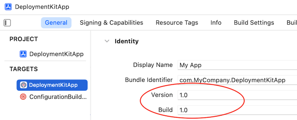 Project and target icons are shown on the left, with the DeploymentKitApp highlighted. Version and Build numbers in the dialog box are circlied